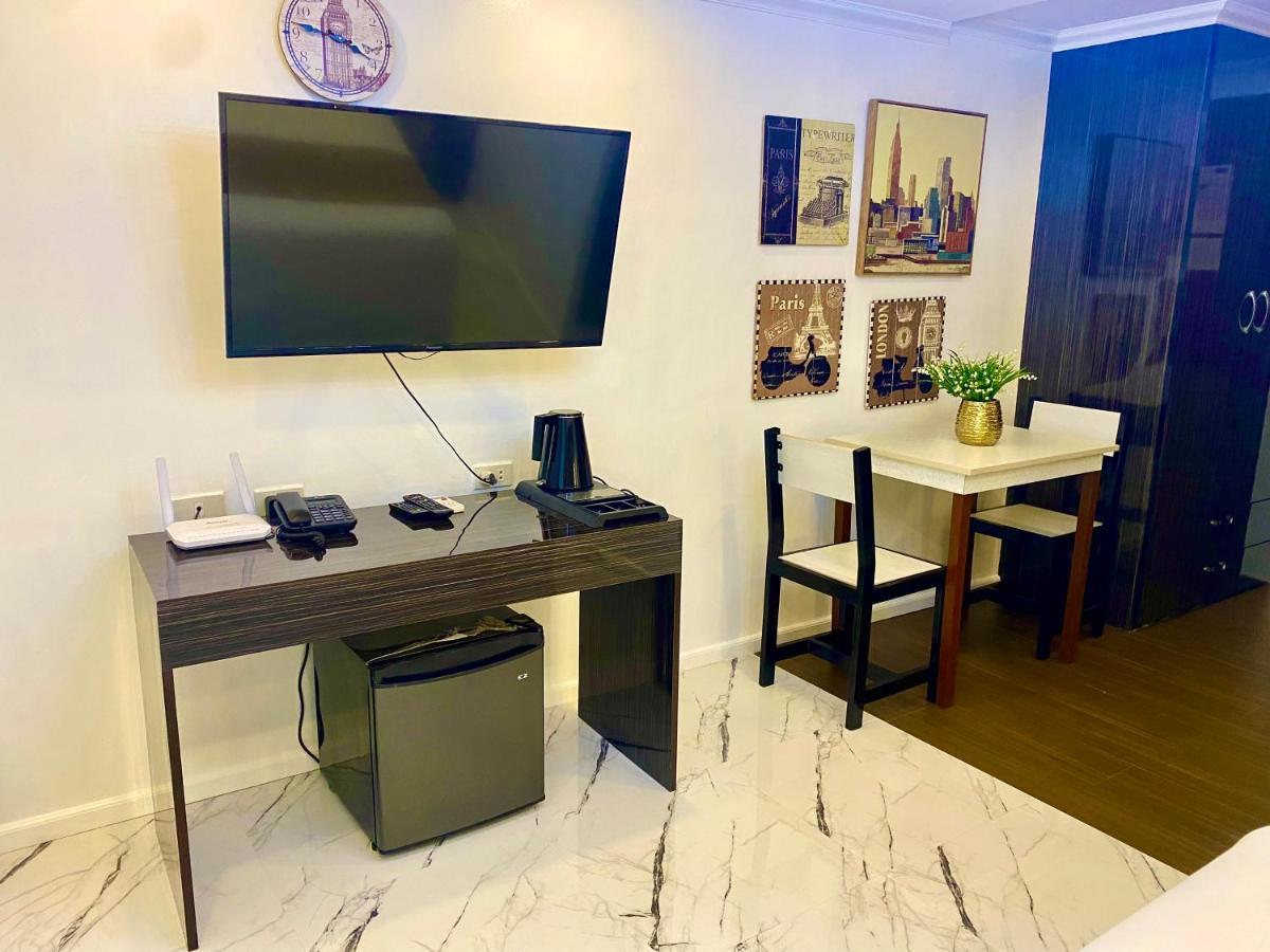 Makati Isabela Luxury Apartment มะนิลา ภายนอก รูปภาพ