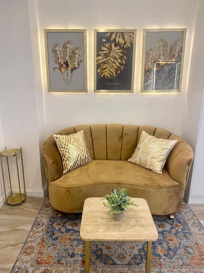 Makati Isabela Luxury Apartment มะนิลา ภายนอก รูปภาพ