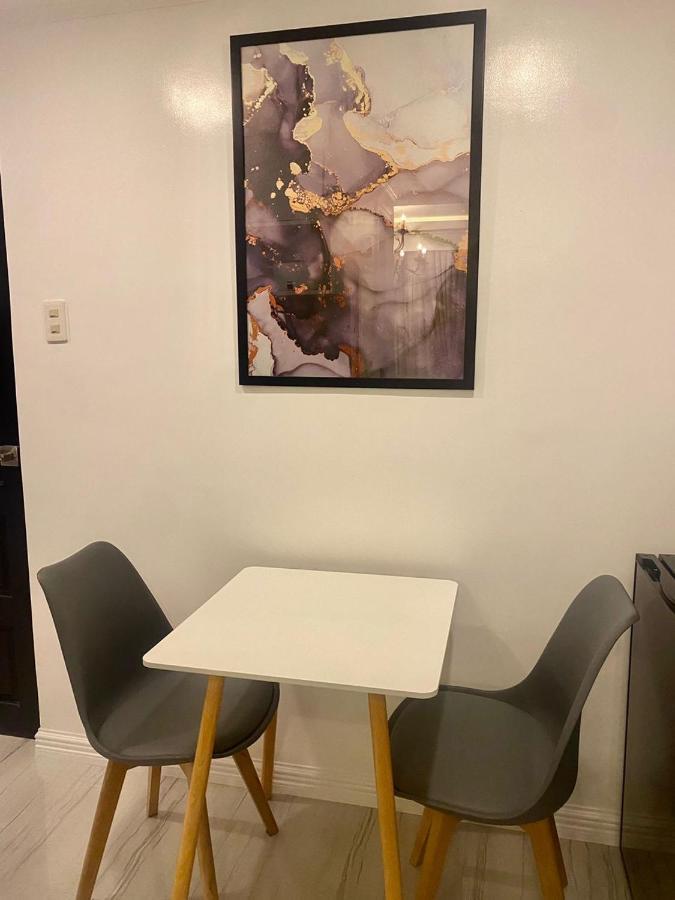Makati Isabela Luxury Apartment มะนิลา ภายนอก รูปภาพ