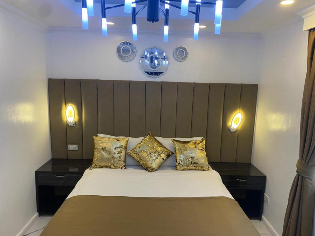 Makati Isabela Luxury Apartment มะนิลา ภายนอก รูปภาพ