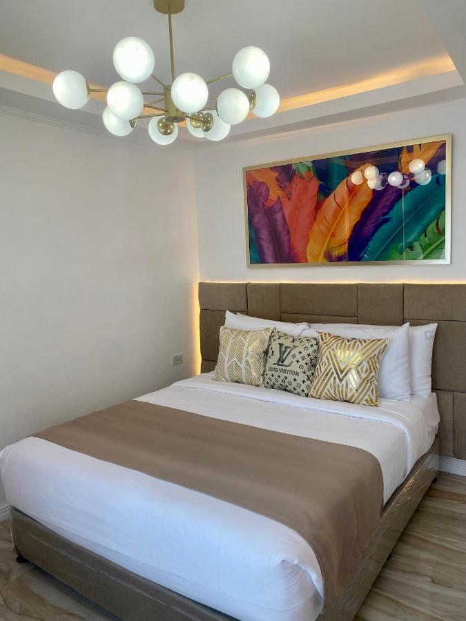 Makati Isabela Luxury Apartment มะนิลา ภายนอก รูปภาพ