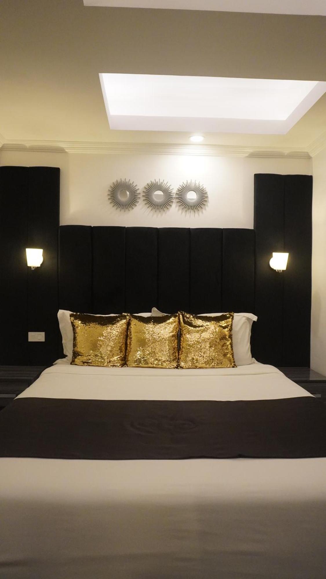 Makati Isabela Luxury Apartment มะนิลา ภายนอก รูปภาพ