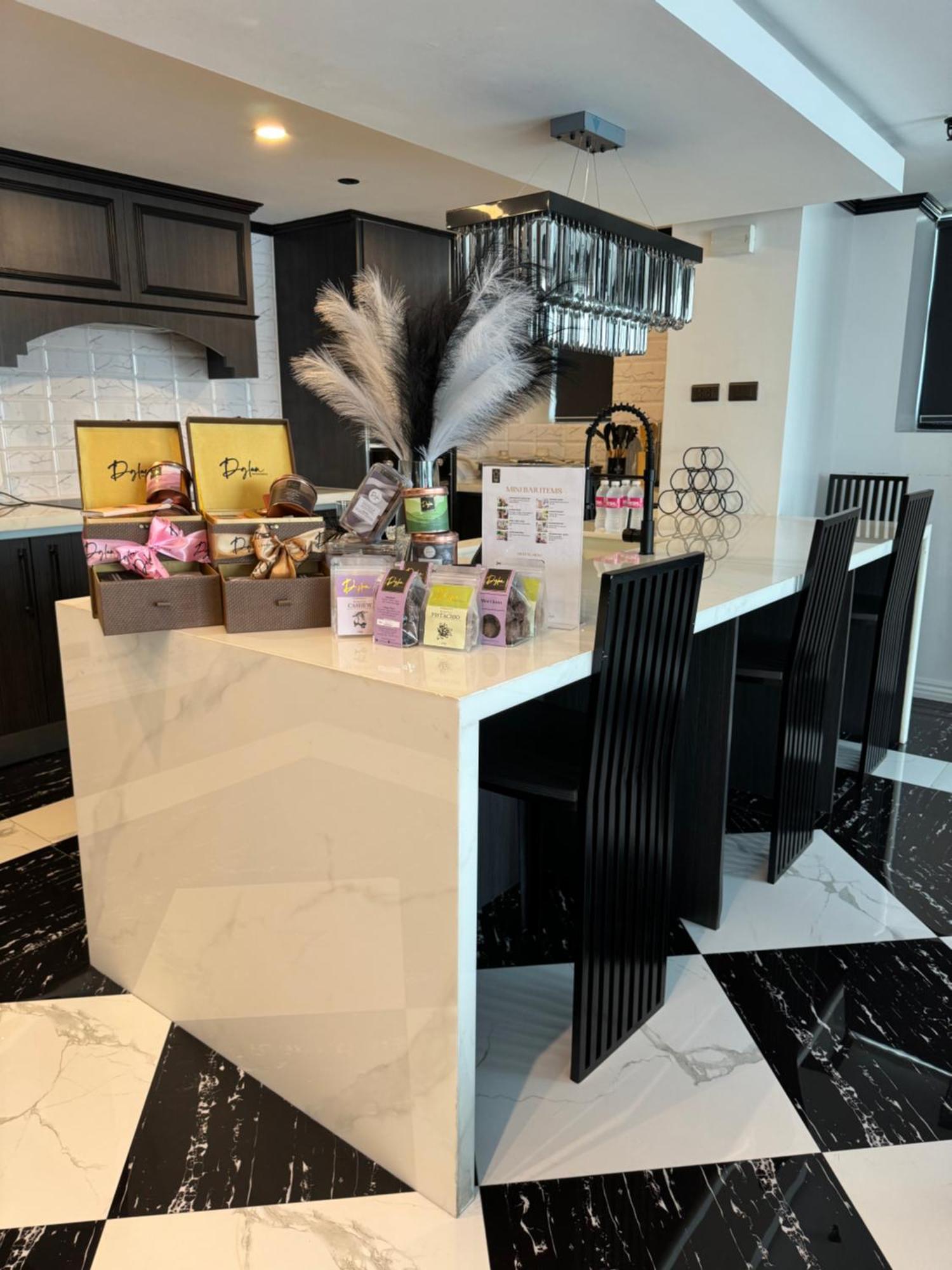 Makati Isabela Luxury Apartment มะนิลา ภายนอก รูปภาพ